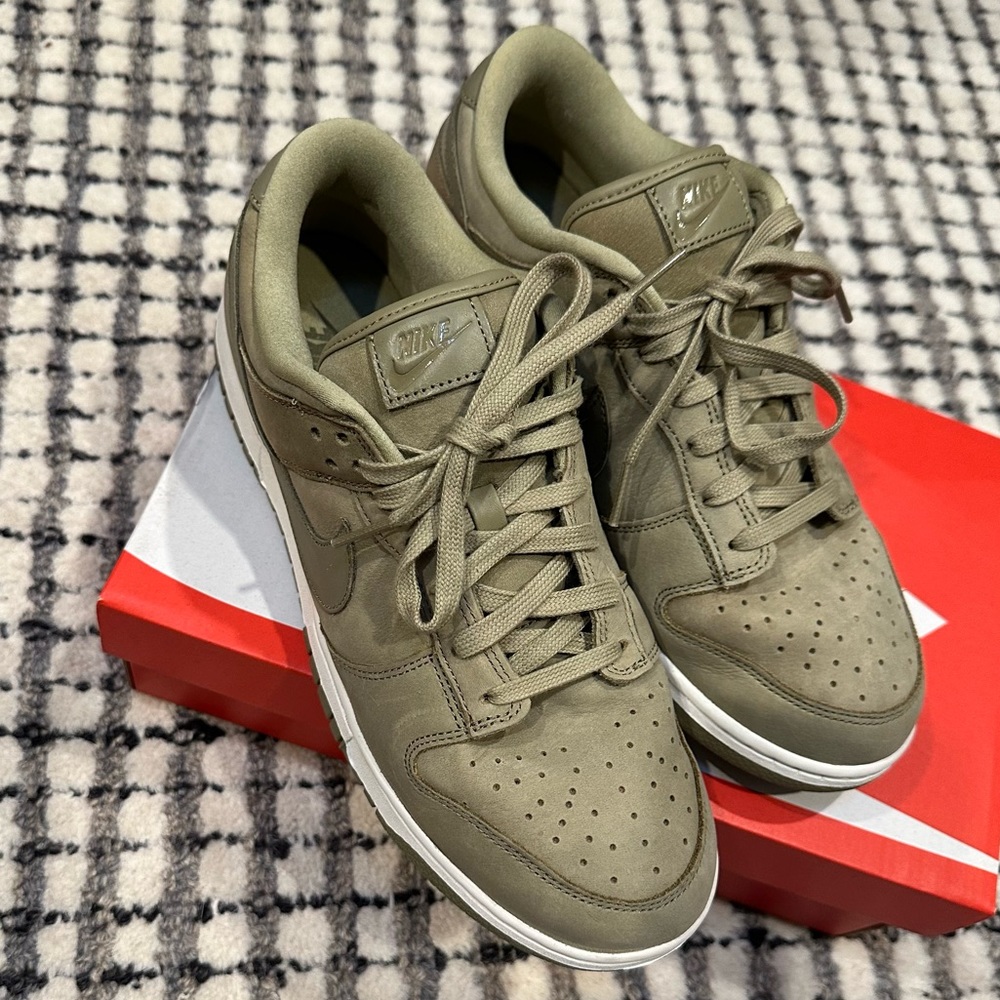 Women’s Nike Dunk Low Premium MF 10.5 olive green